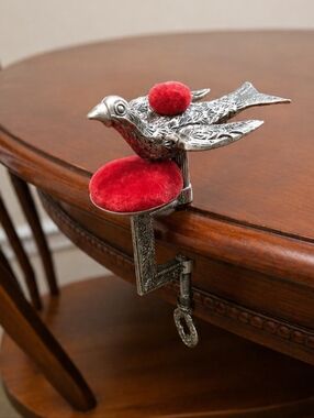 Vintage-Style Pin Cushion